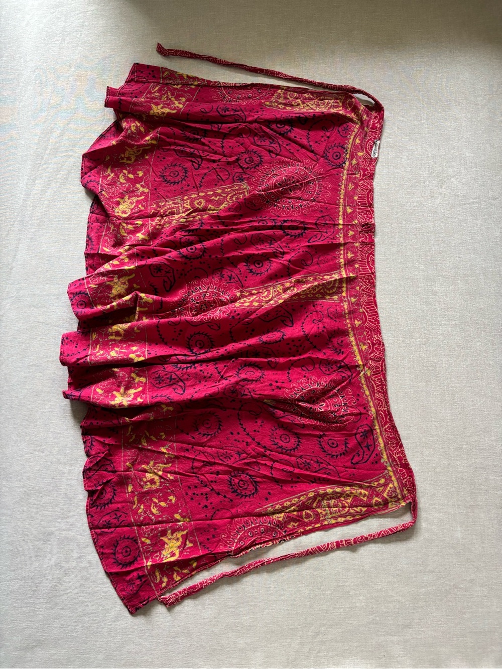 Vintage violet Indian bohemian batik midi wrap skirt. - Picture 9 of 12